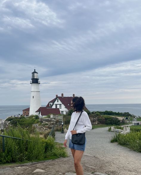 Portland, Maine 💗 #maine #aesthetic #summer #costal Portland Maine Outfit, Maine Fall Aesthetic, Maine Coast Aesthetic, Coastal Maine Aesthetic, Portland Maine Aesthetic, Maine Photoshoot, Maine Usa Aesthetic, Maine Summer Aesthetic, Maine Town Aesthetic