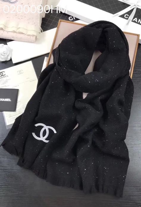 Chanel scarf shawl cape Scarf Chanel, Chanel Fashion Outfits, Scarf Aesthetic, Chanel Scarf, Attractive Dresses, Corset Fashion, Trendy Dress Outfits, Scarf Women Fashion, Dress Up Outfits