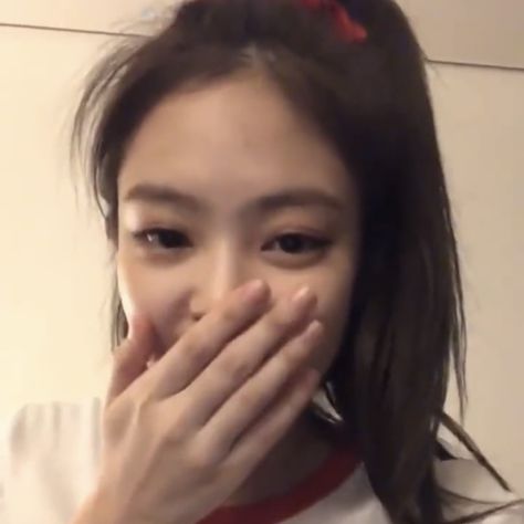 ☆: jennie (#제니) bp blackpink iq low quality icons rare pfp kpop gg profile picture pics tiny cute ig modeling concert stage gf material details pout gummy smile Jennie Kim Memeable Face, Jennie Shy Face, Blackpink Cute Pics, Jennie Funny Face, Jennie Smiling, Disgusted Face Meme, Finger Heart Meme, Jennie Smile, Happy Face Icon