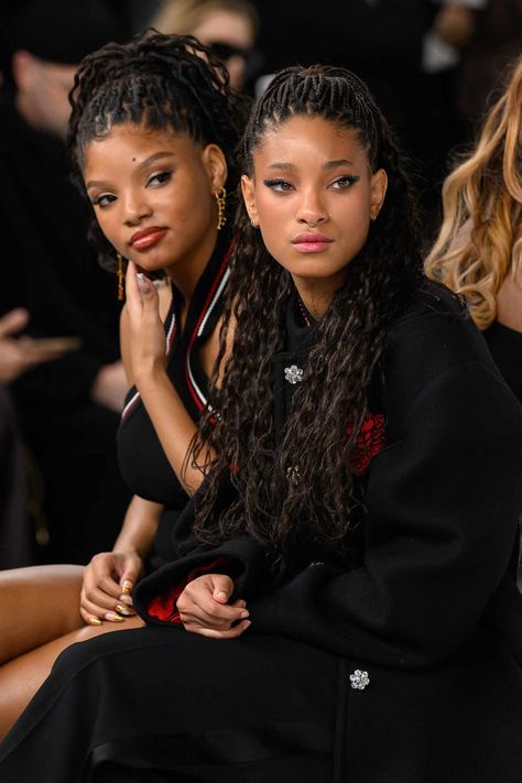 Halle Bailey Hair, Jake Bongiovi, Willow Smith, Robin Wright, Halle Bailey, Black Actors, Black Celebrities, Hair Crush, Serena Williams