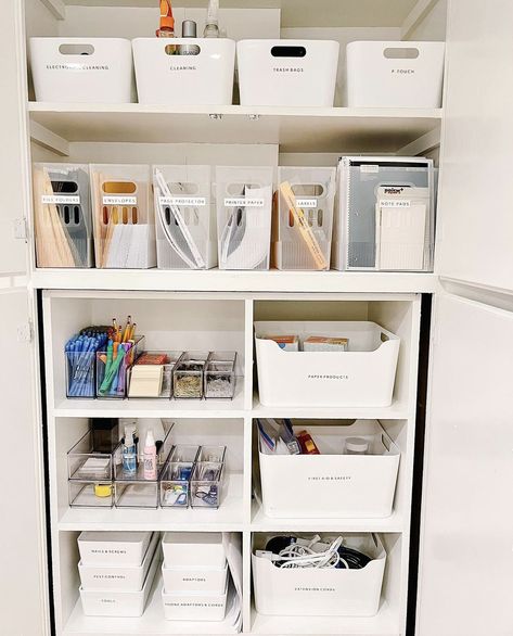 Office Room Organization Ideas, Organize Office Cabinet, Manual Storage Ideas, Stationary Cupboard Organisation, Office Cupboard Organization, School Supply Organization At Home, Storeroom Organisation, Office Supply Storage Ideas, Board Games Organization