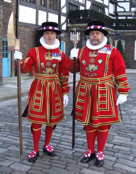 Yeomen Warders. Yeoman Warder, British Things, Kingdom Of Great Britain, England And Scotland, London Town, London Calling, Tower Of London, London Love, England Uk