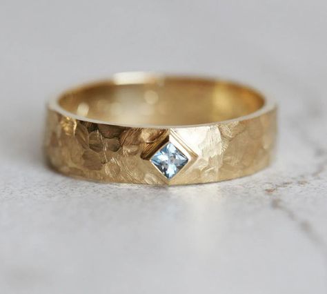 Geometric ring designs