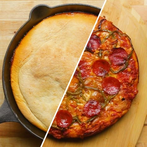 Upside Down Pizza In Cast Iron Skillet, One Pan Pizza, Pan Pizza Recipe, Upside Down Pizza, Deep Dish Pizza Recipe, Pizza Lasagna, Pizza Youtube, Chef Boyardee, Skillet Pizza