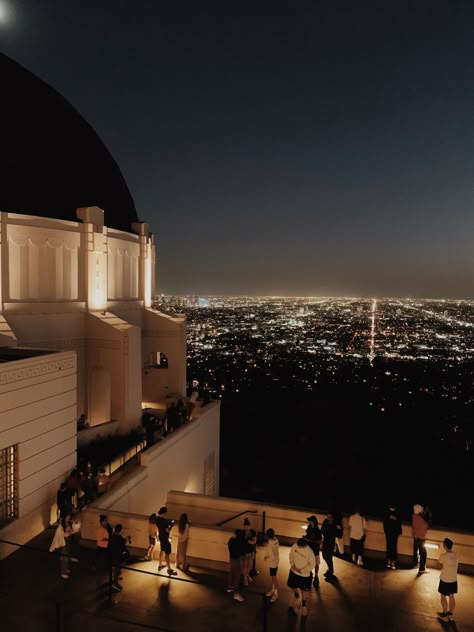 La Nightlife Aesthetic, The Observatory Los Angeles, The Griffith Observatory, Los Angeles Griffith Observatory, Griffith Observatory At Night, La Trip Aesthetic, La Influencer Aesthetic, Living In La Aesthetic, Griffith Observatory Aesthetic