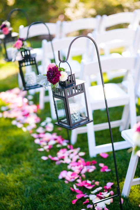 Wedding Aisles, Magenta Wedding, Ceremony Arrangement, Cheap Wedding Decorations, Wedding Isles, Wedding Color Combos, Aisle Flowers, Wedding Aisle Decorations, Wedding Lanterns