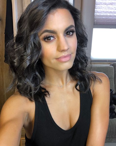 DWTS Hayley Erbert Haircut Color Dark Brown Hair, Hayley Erbert, Birthday October, No Children, Hair Color Black, Derek Hough, Dark Brown Hair Color, Christian School, Eye Color