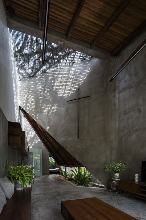 Vietnamese House, Brutalism Interior, Best Home Interior Design, Brutalism Architecture, Interior Design Games, House Design Pictures, Industrial Interior Design, Concrete House, Home Decor Aesthetic