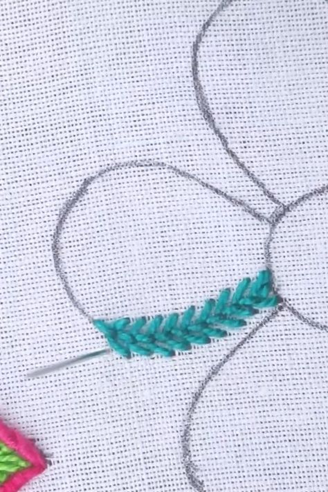 Cute fly stitch flower embroidery tutorial! #content #useful #embroidery #tutorial #trending #hand #viralvideoreels #diy #handmade #viralreels #fypシ゚ #handembroidery #cute #easy #viral #support #fb #satisfying #reelsfb #stitch #reels #fbreels #flowers Fly Stitch Embroidery Design, Fly Stitch Embroidery, Flower Embroidery Tutorial, Fly Stitch, Apron Ideas, Stitch Embroidery Design, Basic Hand Embroidery Stitches, Embroidery Stitches Beginner, Simple Hand Embroidery Patterns