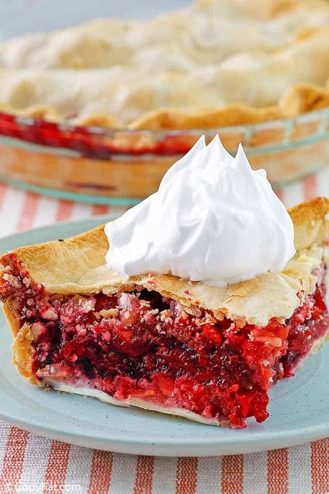 Fruit of the Forest Pie is the ultimate mixed berry pie. Get the easy recipe and make the best pie with apples, strawberries, raspberries, blackberries, and rhubarb. A perfect dessert for fruit lovers. Great for Thanksgiving, Christmas, Easter, or any time of the year. #pierecipes #fruitpie #fruit #dessertideas #christmasrecipes #easydesserts #thanksgivingdesserts #easterdessert #berries #rhubarb Fruits Of The Forest Pie Recipe, Forest Pie, Dessert Fondue, Mixed Berry Pie, Thanksgiving Desserts Easy, Berry Pie, Best Pie, Copykat Recipes, Fruit Filling