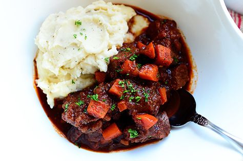 Sunday Night Stew by Ree Drummond - AMAZING. comfort food at it's BEST. (and not difficult to make!). I always wanted to know how to make a GOOD stew, and now I know! I added 1/2 c. red wine near the end when adding the carrots/turnips - super delish!!! Beef And Potato Stew, Make Ahead Freezer Meals, Ree Drummond, Hearty Stews, Baby Tips, Make Ahead Meals, The Pioneer Woman, Beef Stew, Sunday Night