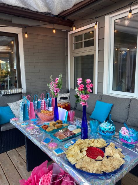 food table mamma mia party birthday cookies vases Greece flowers Mamma Mia Theme Grad Party, Mama Mia Snack Ideas, Mama Mia Party Food Ideas, Mamma Mia Food Table, Mamma Mia Picnic Party, Mama Mia Themed Birthday Party Food, Mamma Mia Watch Party, Mama Mia Party Activities, Mamma Mia Table Setting