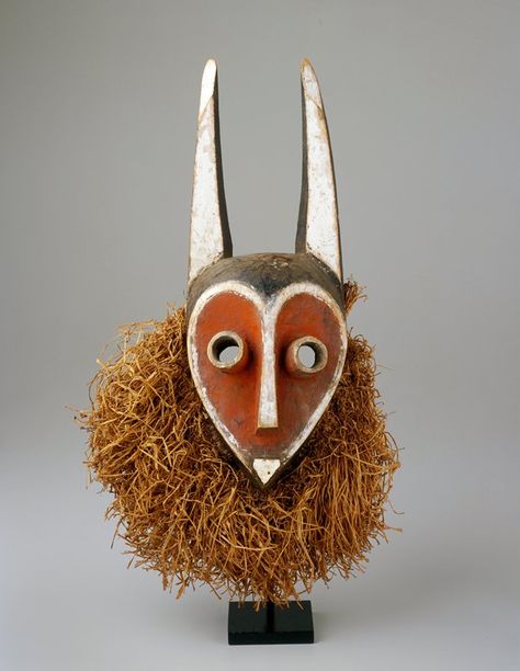 Mbambi Mask, Pende Wooden Masks, Long Horns, Wooden Mask, Arte Alien, Art Appliqué, Art Premier, Cool Masks, Africa Art, Animal Masks