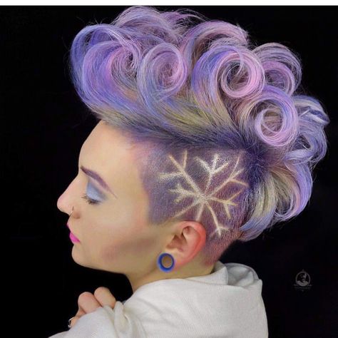 Winter Undercut Design, Snowflake Shaved Hair Design, Natural Curl Hairstyle, Season Off, Wild Hairstyles, Curl Hairstyle, Beautiful Short Hairstyles, Tattoos For Females, Short Hairstyle Ideas