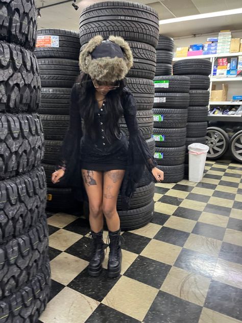 Black Corset Inspo Outfit, Goth Converse Outfit, Black Platform Boots Outfit Summer, Black Demonia Boots Outfit, Demonia Bear 202 Outfit, Demonia Cubby 311 Outfit, Demonia Outfit Ideas, Platform Boots Outfit Ideas, Alt Outfits Black Women