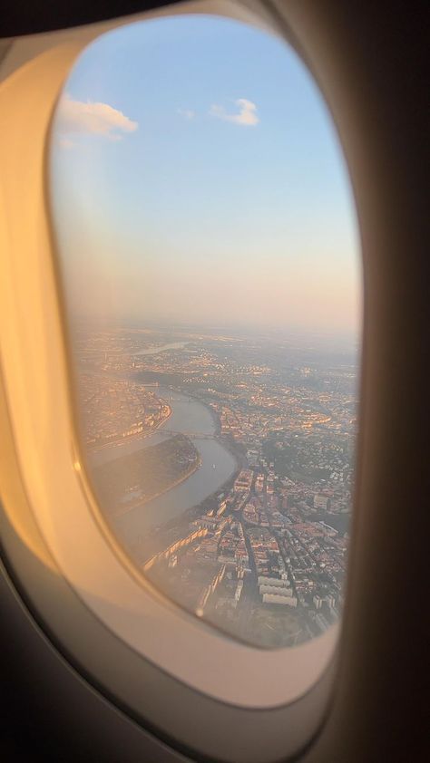 Landing in beautiful Budapest #budapest #budapesthungary #hungary #travelgram Plane Landing Aesthetic, Budapest Airport, Plane Landing, Airplane Window View, Paris Travel Photography, Airport Pictures, Airport Aesthetic, Delivery Pictures, Dubai Airport