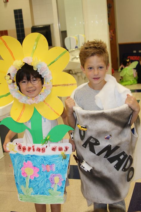 Science Vocabulary Parade, Vocabulary Parade, Vocabulary Ideas, Science Vocabulary, Elementary Library, Science Project, Kids Diy, Teacher Ideas, Science Projects