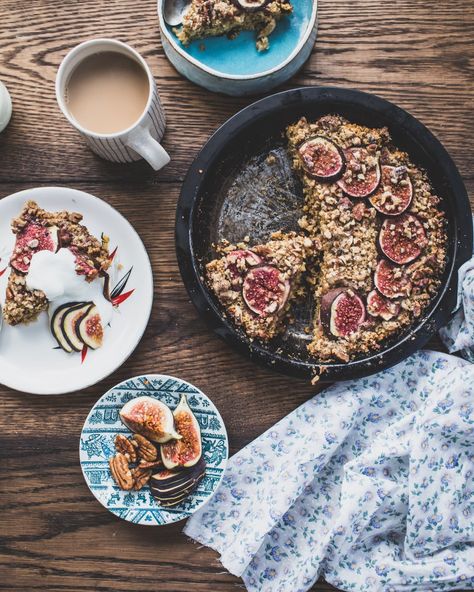 Date Oatmeal, Streusel Recipe, Fig Recipes, Warm Breakfast, Date Recipes, Fresh Figs, Make Ahead Breakfast, Recipe Roundup, Baked Oatmeal