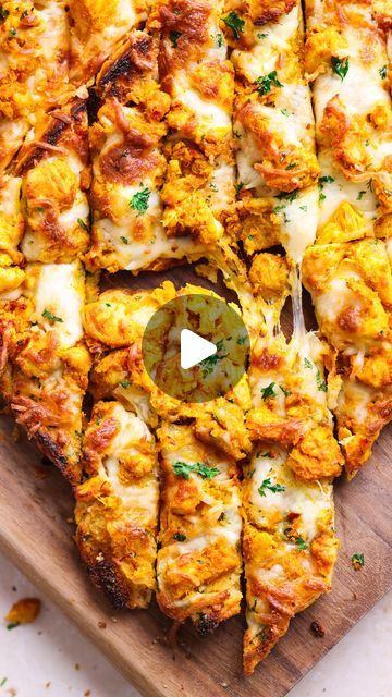 Zoha Malik on Instagram: "This Tandoori Chicken Garlic Bread is about to change your life and that’s a promise 🤤 Crispy, cheesy, garlicky, smoky, spicy - and perfect for fall hosting (if it makes it out of your kitchen because it didn’t make it out of mine 🙈)

@kingshawaiian Original Hawaiian Sweet Rolls take this bread to the next level and are a must! #SliderSunday #KingsHawaiian #ad 

Find the full recipe linked in bio, or comment “bread” for a dm! 

https://bakewithzoha.com/tandoori-chicken-garlic-bread/ 

#garlicbread #cheesygarlicbread #tandoorichicken #garliccheesebread #easyrecipes #feedfeed" Chicken Garlic Bread, Stale Bread Recipes, Garlic Breads, Fall Hosting, Chicken And Pastry, Food Dolls, Chicken Garlic, Indian Appetizers, Hawaiian Sweet Rolls