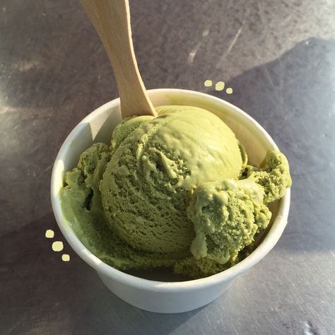 Green Tea ice cream from MILK in Los Angeles.  It's tasty if you like green tea.  :) Green Tea Ice Cream Aesthetic, Mint Choco Ice Cream Aesthetic, Matcha Green Tea Ice Cream, Japanese Green Tea Aesthetic, Green Ice Cream, Green Tea Ice Cream, Ice Girls, Cream Aesthetic, I Want To Eat