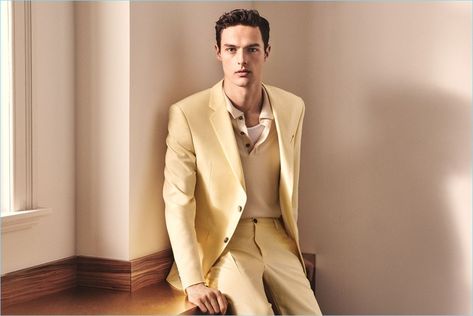 Yellow Suit Men, Zara Spring, Yellow Suit, Mens Editorial, Day Fashion, Pastel Fashion, Zara Man, Fashion World, On Sneakers