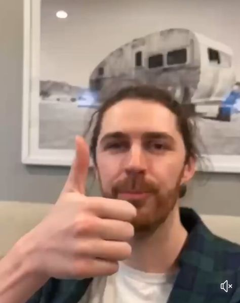 Hozier Cute, Hozier Smiling, Hozier Reaction Pic, Hozier Pictures, Hozier Icon, Andrew Hozier Byrne, Hozier Pfp, Hozier Funny, Andrew Hozier