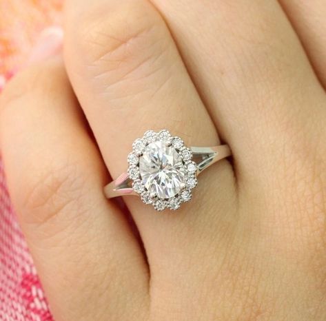 Halo Split Shank Engagement Ring, Split Shank Halo Engagement Ring, Engagement Ring Classic, Split Shank Engagement Ring, Classic Wedding Ring, Milgrain Ring, Shank Engagement Ring, Split Shank Engagement Rings, Classic Wedding Rings