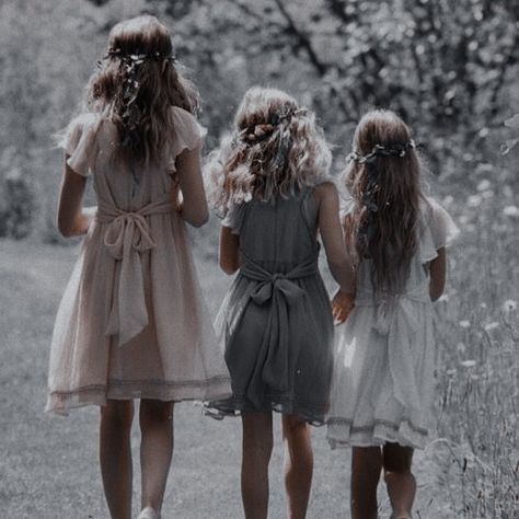 The Black Sisters Aesthetic, Three Sisters Aesthetic Faceless, 3 Sister Aesthetic, The Penderwicks Aesthetic, Mother And Daughter Aesthetic Faceless, Three Sisters Aesthetic, Black Sisters Aesthetic, About Best Friend, Sisters Aesthetic