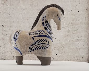 Witch Craft Supplies, Ceramic Horse, Bookcase Decor, Home Decoration Ideas, Horse Pattern, Horse Decor, Ceramic Animals, Clay Figures, Horse Designs