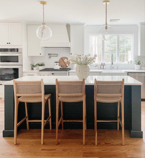 Kitchen Navy Island, White Kitchen Navy Island, White Kitchen Bar Stools, Kitchen Navy, Navy Island, Coastal Farmhouse Kitchen, Coastal Farmhouse Decor, Bar Stools Kitchen Island, Kursi Bar