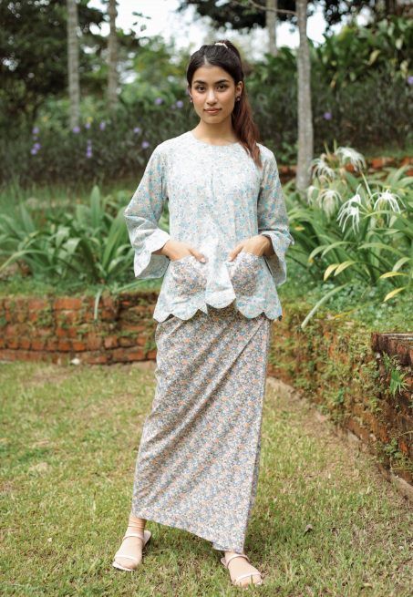 Eid Elements, Raya Haji, Raya 2023, Eid Fashion, Pleated Skirt Outfit, Eid Outfit, Quick Outfits, Cool Fits, Modest Fashion Outfits