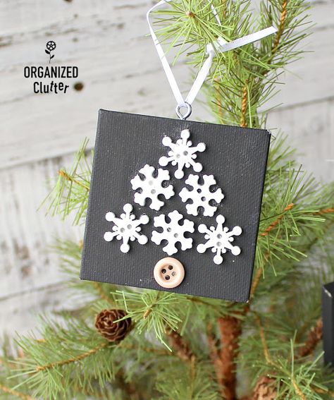 Mini Canvas Crafts, Mini Canvas Christmas, Winter Library, Snowflake Buttons, Buttons Ideas, Library Christmas, Dt Crafts, Spoon Ornaments, Homemade Christmas Tree