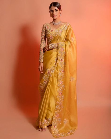 Saree With Belt, Purple Saree, Organza Silk Saree, Yellow Saree, Wedding Saree Indian, Satin Saree, Organza Saree, Saree Dress, Work Sarees