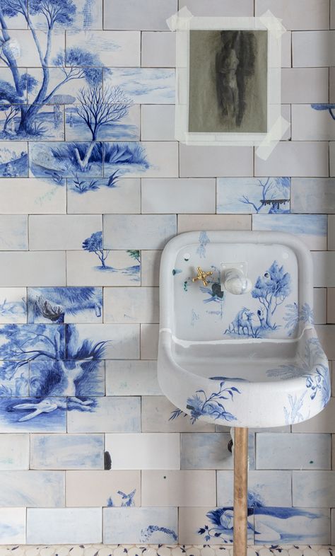 BDDW’s Blue-and-White Tile Bathroom Was One of the Biggest Hits of Milan Design Week Statement Tiles, Milan Furniture, White Bathroom Tiles, Painting Ceramic Tiles, Delft Tiles, Tile Trends, Traditional Tile, Emily Henderson, Hand Painted Tiles