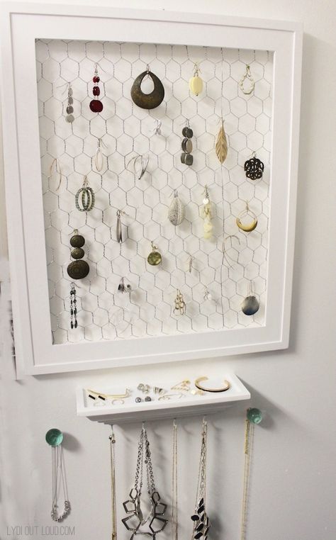 DIY Jewelry Organizer for earrings, necklaces and rings. Put this on the inside of medicine cabinet door. Diy Jewelry Organizer Wall, Necklace Organizer Diy, Diy Jewelry Organizer, Jewelry Organizer Diy Wall, Jewerly Organizer, Diy Wand, Jewelry Organizer Wall, Diy Jewelry Holder, Jewelry Wall