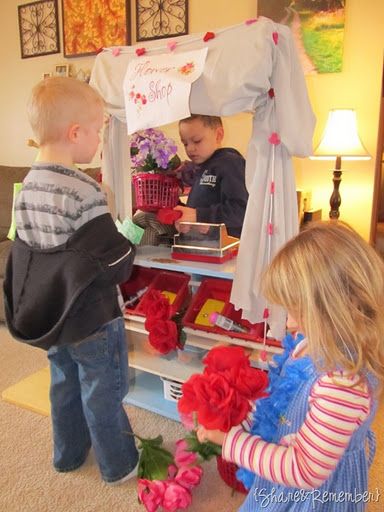 Dramatic Play Flower Shop Flower Shop Dramatic Play, February Preschool, February Lessons, February Classroom, Gingerbread Theme, February Ideas, Theme Preschool, Dramatic Play Preschool, Dramatic Play Area