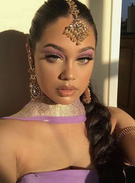 Smudged Liner, Liquid Cat, Indian Makeup Looks, Natural Dramatic, Eyeshadow Matte, Brown Girls Makeup, Cluster Lashes, Lashes Mascara, Purple Makeup