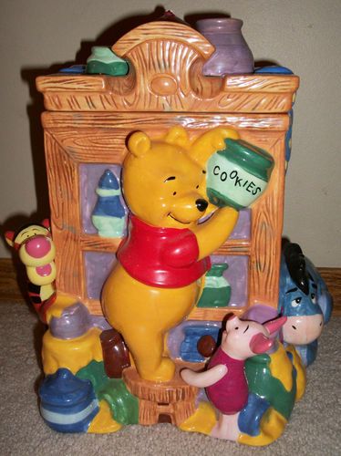 Pooh at Cupboard Cookie Jar Very RARE Disney Store Exclusive Antique Cookie Jar, Cookies Jar, Antique Cookie Jars, Teapot Cookies, Cartoon Cookie, Jar Collection, Piglet Eeyore, Pig Cookies, Collectible Cookie Jars