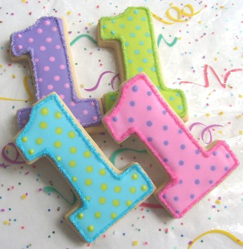 1st Birthday Cookies Number One Cookies, Cookies First Birthday, 1 Cookies, First Birthday Cookies, Cookie Favors, Pretty Cookies, Creative Cookies, Cookie Inspiration, Baby 1st Birthday