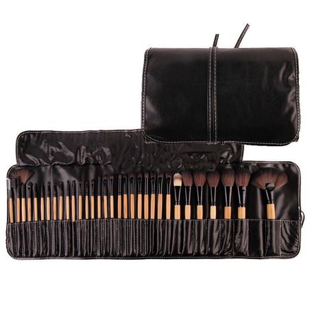 A personal favorite from my Etsy shop https://www.etsy.com/listing/288294961/free-shipping-32pcs-makeup-brushes Make Up Brush Set, Makeup Brush Case, Logo Makeup, It Cosmetics Foundation, Ruffle Bodycon, Types Of Makeup, Makeup Brush Set Professional, Cosmetic Sets, Make Up Brush