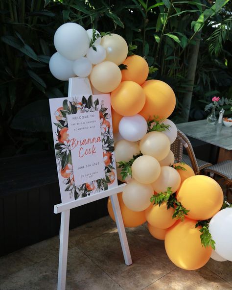 Media Naranja Theme, Citrus Bridal Shower Backdrop, Fruit Themed Bridal Shower Ideas, Orange Themed Bridal Shower Ideas, Orange Bridal Shower Theme, Orange Bridal Shower Ideas, Citrus Themed Bridal Shower Ideas, Citrus Bridal Shower Theme, Orange Theme