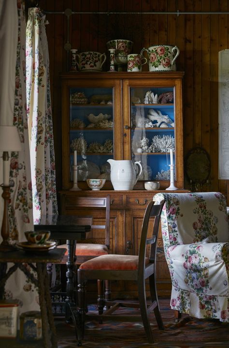 King Charles’s Designer Ben Pentreath Opens the Doors to His Own Home in the Scottish Countryside Ben Pentreath Interiors, Welsh Farmhouse, Baroque House, Scottish Cottages, Greg Natale, Truro Cornwall, Ben Pentreath, Houghton Hall, Georgian Mansion