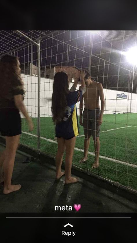 Soccer Couples, Football Couples, Soccer Boyfriend, Couple Goals Teenagers Pictures, Hard Men, Couple Goals Teenagers, Cute Relationship Photos, Boyfriend Goals, Cute Couples Photos