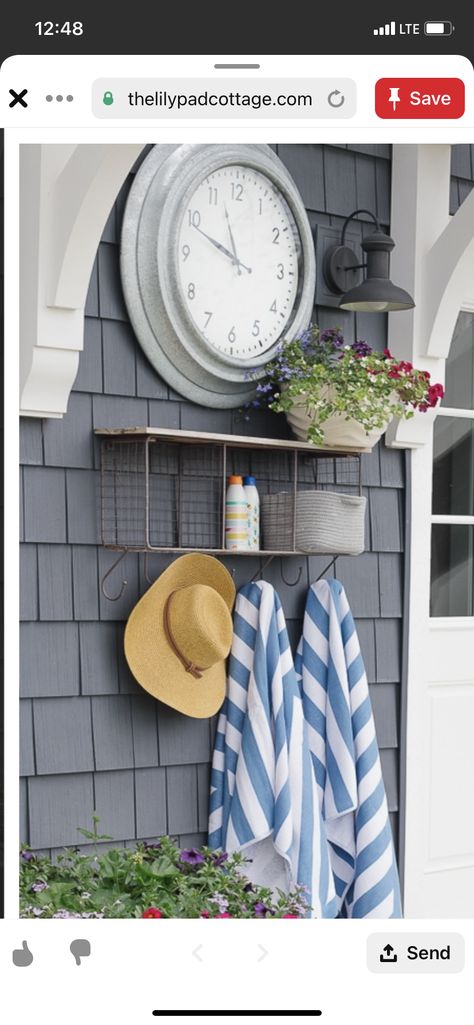 House Outdoor Design, Lake House Summer, Outdoor Towel Rack, Lake Cottage Decor, Cottage Outdoor, Lake House Interior, Lake Houses Exterior, Cosy Cottage, River Cottage