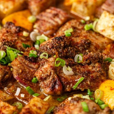 Lemon Zaatar Chicken - Silk Road Recipes Zaatar Seasoning, Zaatar Chicken, Zaatar Recipe, Chicken With Potatoes, Gourmet Chicken, Cilantro Chicken, Middle East Recipes, Easy Chicken Dinner Recipes, African Recipes