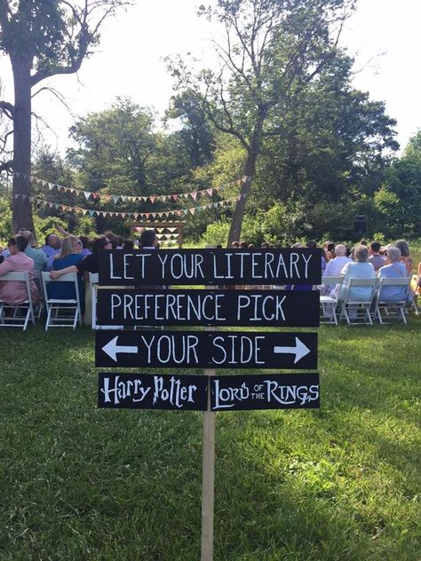 Harry Potter Vs Lord Of The Rings, Subtle Nerd Wedding, Hp Wedding Ideas, Harry Potter Lord Of The Rings Wedding, Wedding Ideas For Book Lovers, Harry Potter And Lord Of The Rings Wedding, Harry Potter And Star Wars Wedding, Lotr Wedding Rings, Lord Of The Rings Themed Wedding