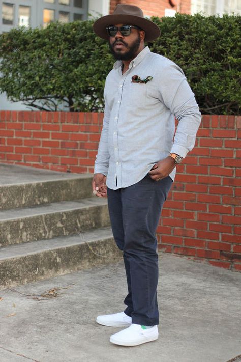 Thanks to Aerie, Our New Style Crush Is a Curvy Man From South Carolina Curvy Men Outfit, Summer Mens Fashion, Chubby Men Fashion, Large Men Fashion, Outfits For Big Men, Fat Guy Fashion, Big And Tall Style, Chubby Men, Big Men Fashion