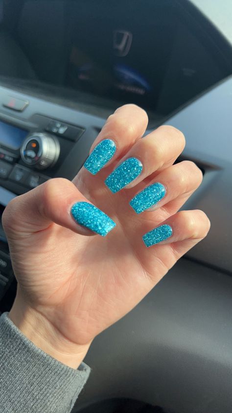 Teal And Sparkle Nails, Teal Nails With Glitter Accent, Short Blue Sparkly Nails, Light Blue Glitter Nails Sparkle, Blue Sparkle Nails Acrylic, Sparkly Teal Nails, Sparkly Blue Nails Acrylic, Teal Sparkle Nails, Sparkly Blue Nails