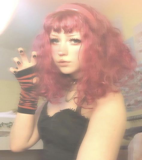 90s Face Claims Female, System Faceclaims, Alt Face Claim, Colorful Hair Faceclaim, Pink Hair Face Claim, Pink Hair Character Inspiration, Curly Pink Hair Aesthetic, Poc Oc Pink Hair, Pokemon Faces