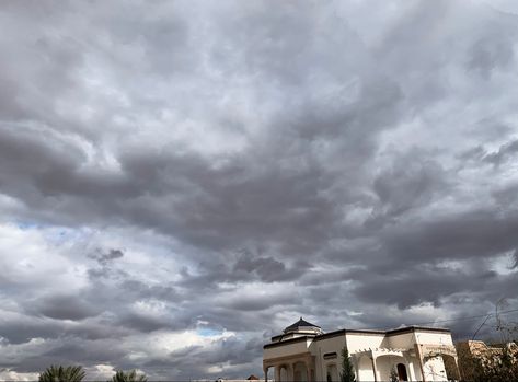 #Clouds #CloudySky #Cloudy #Tozeur #Sky #Nature #GreySky #Tunisia #Africa #NorthAfrica #Mediterranean #Nimbostratus #NimbostratusClouds Nimbostratus Clouds, Tunisia Africa, Cloud Formations, Cumulus Clouds, Clouds Photography, Sky Nature, Meteorology, Cloud Shapes, Storm Clouds